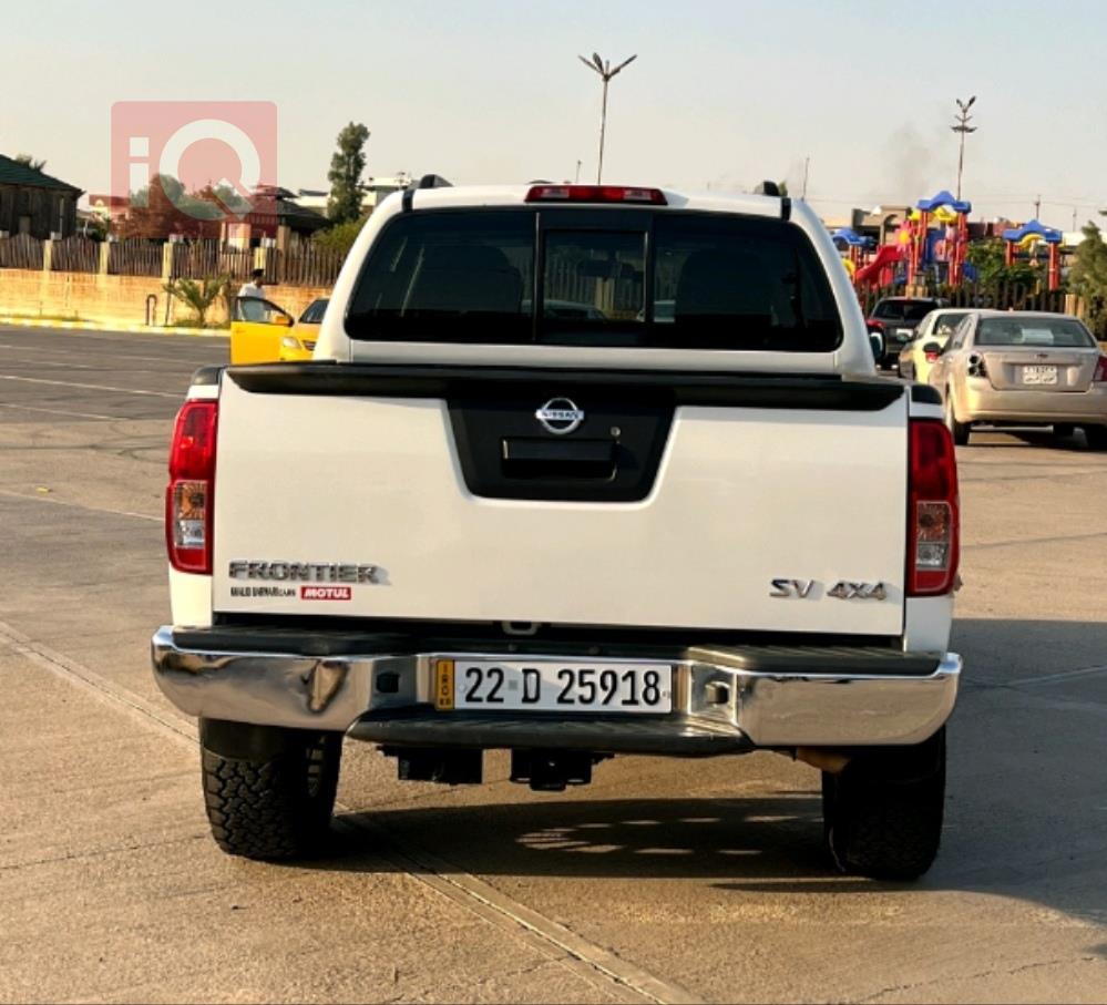 نیسان فرۆنتیر